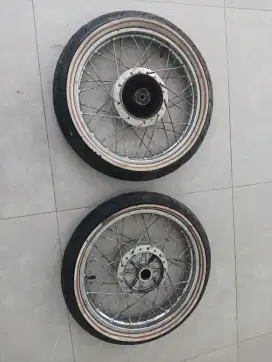 Velg + Ban motor Honda C70 Bonus Jok C70