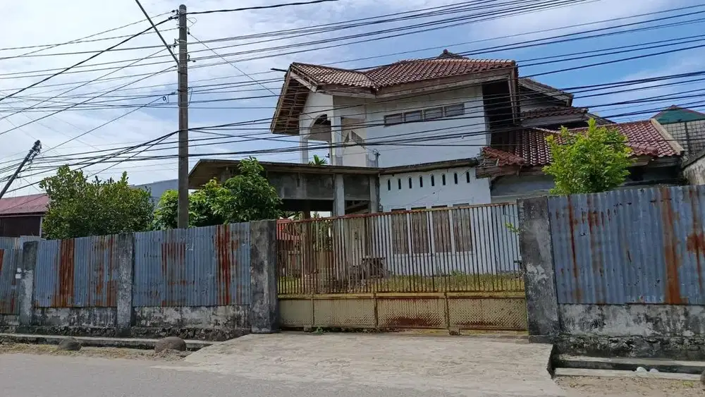Dijual Rumah Luas & Strategis di Parupuk Tabing – Koto Tangah
