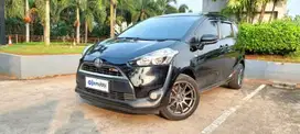 TDP Rendah -  Toyota Sienta 1.5 V Bensin AT 2017 Hitam VT