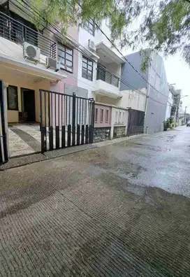 rumah 3 lantai di kelapa gading bcs jakarta utara