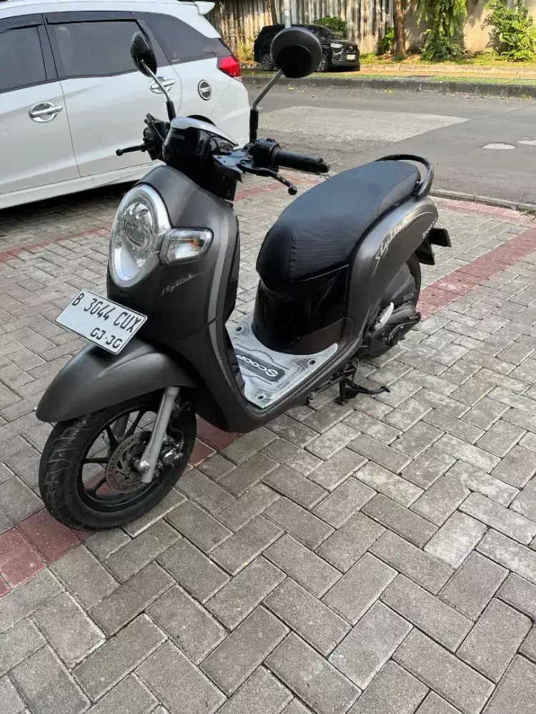 Scoopy Esp Stylish Cokelat Doff
