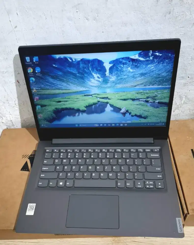 Laptop Lenovo Ideapad V14-ADA 
Amd 3020e Setara i3 Gen 10 Ram 8 SSD256