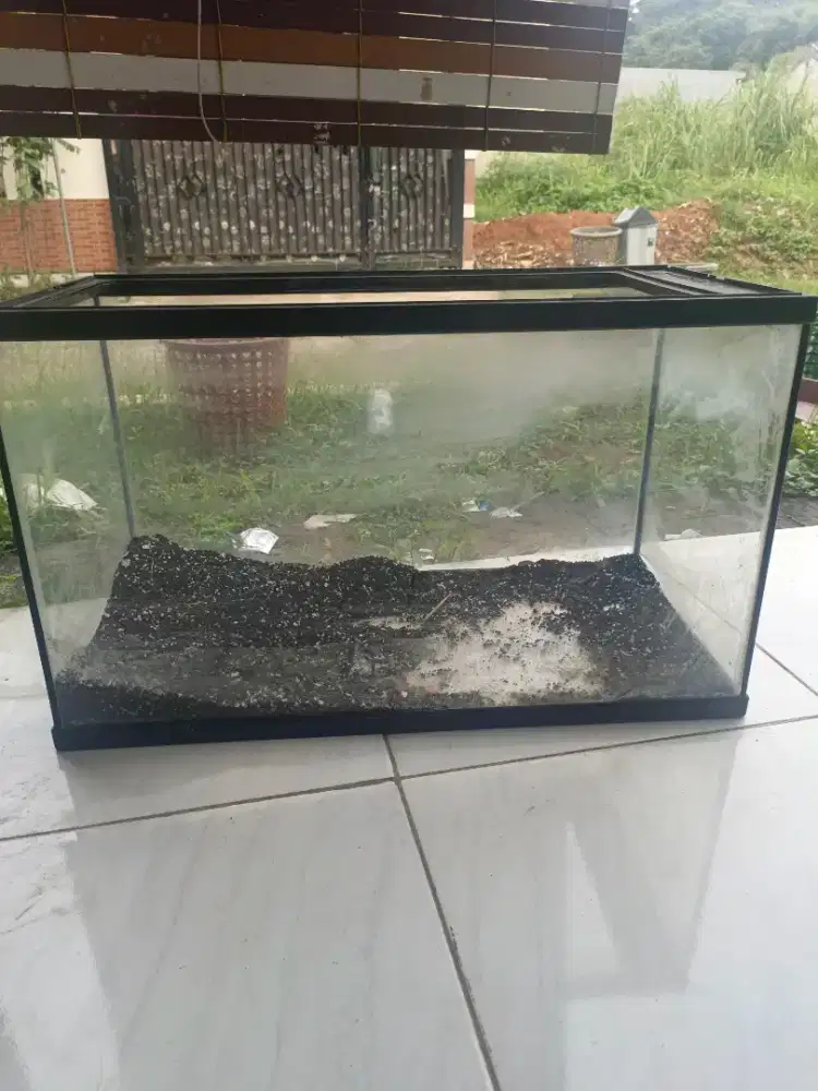 Jual aquarium ukuran 60x29,5x35,5 volume 60L