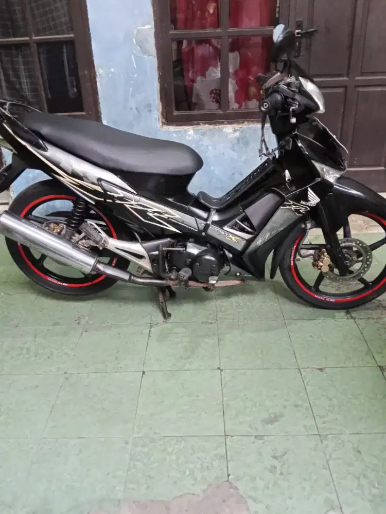 Di jual Supra X 125 2008 karbu