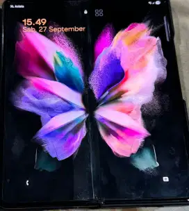 Samsung z-fold 3