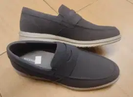 Sepatu pria Rockport Advik Slip On