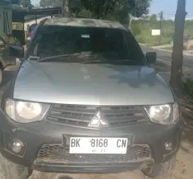 Strada Triton 2011