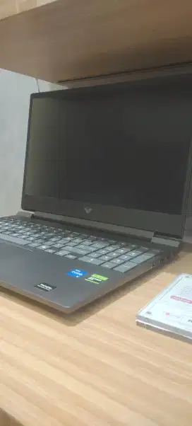 HP Victus 15 FA2716TX – Mica Silver [Intel i5 13420H-16GB-SSD 512GB