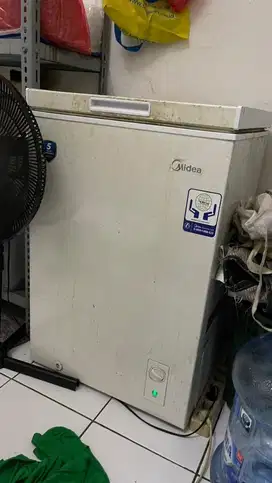 kulkas midea 100 liter