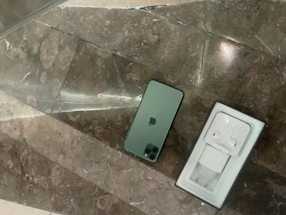Iphone 11 pro max 256gb overal baru