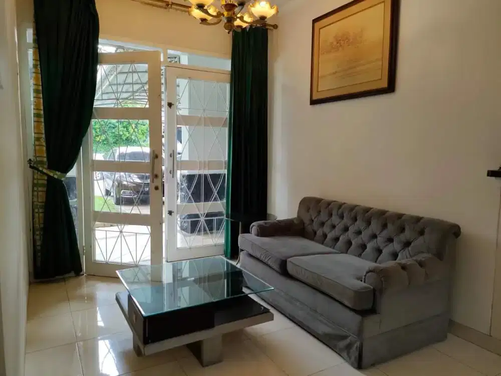 Dijual Cepat Rumah di Kota Wisata Cibubur