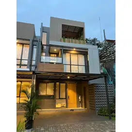 Rooftop Lantai 3 Terravia Adora Primes BSD City Premium limited home at BSD CITY