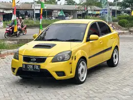 Kia Rio 2011 Bensin