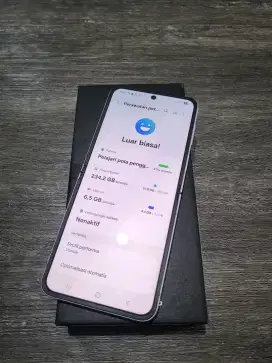 Samsung Galaxy Flip 6 12/256GB Ex Resmi SEIN