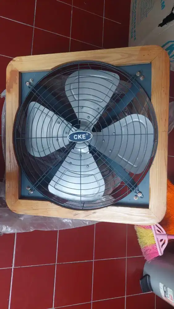Exhaust fan 24 merk CKE