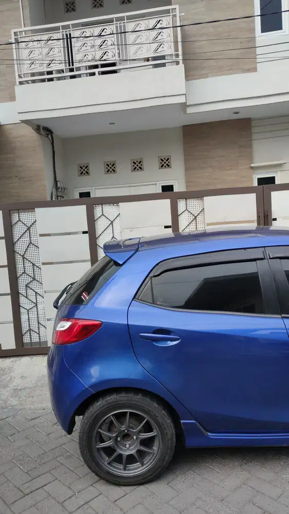 Mazda 2 2010 Bensin