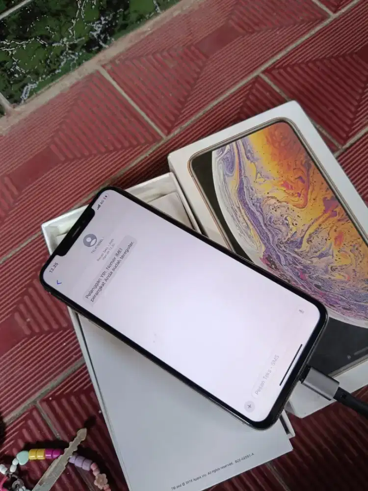 Xsmax 64gb ime regis sinyal permanen 
Hb 89
Fulset
Warna gold mewah