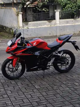 HONDA NEW CBR 150R SE 2023 KM 4RB ASLI DP CUKUP 1.5JT
