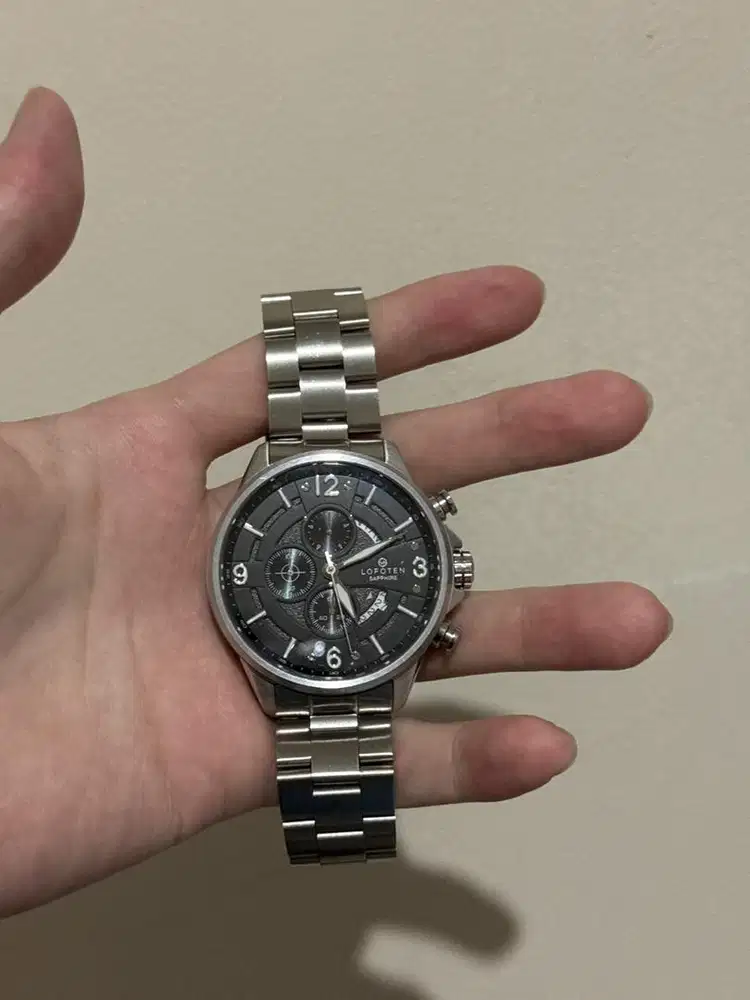 Jam tangan Lofoten Sapphire