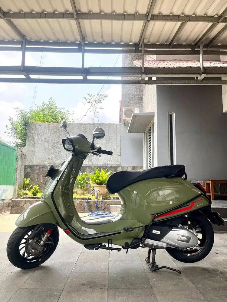 Vespa Sprint Iget Tangan Pertama dari Baru KM rendah