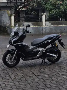 HONDA ADV 160 CBS 2023 KM 18RB MULUS DP CUKUP 4JT AJA