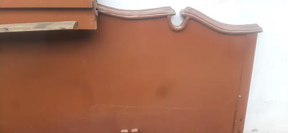 Tempat tidur jati ukuran 180 x 200
