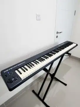 Preloved M-Audio Keystation 88 – MIDI Keyboard Controller