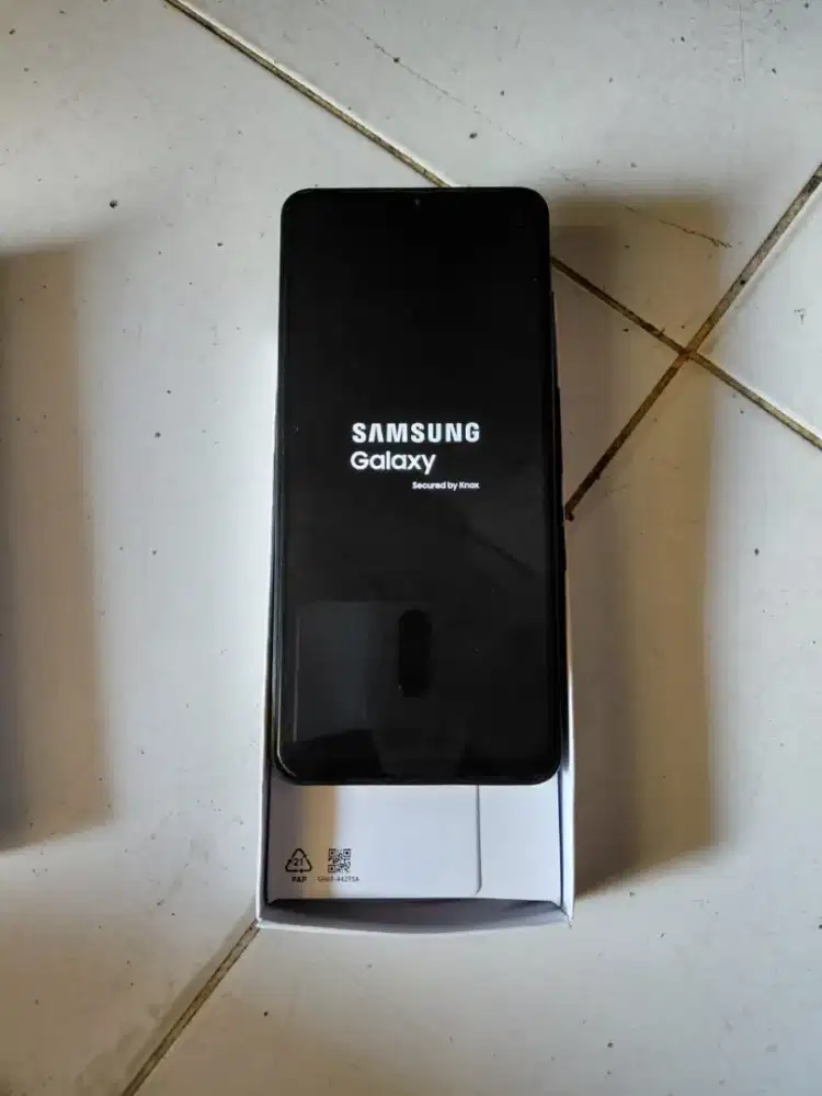 Hp Samsung A06,Midnight blue Ram 4/64 + Hp Tehno Pova 5 Ram 8/256