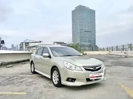 Subaru Legacy AWD Tahun 2010 Automatic Kuning Muda