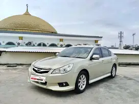 Subaru Legacy AWD Tahun 2010 Automatic Kuning Muda