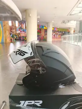 Jual helm masih baru merk jpr
