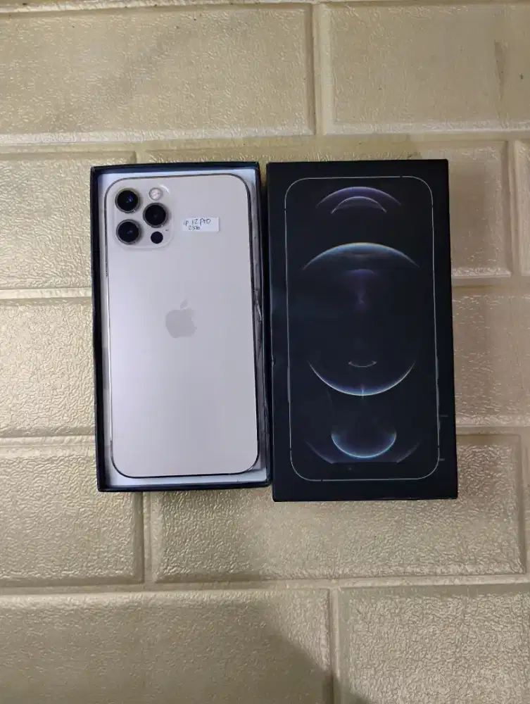 iPhone 12pro 256 inter