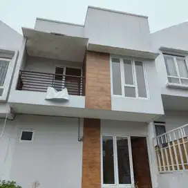 Jual Cpt Rumah 2 lantai Di dalam cluster Cikutra bandung