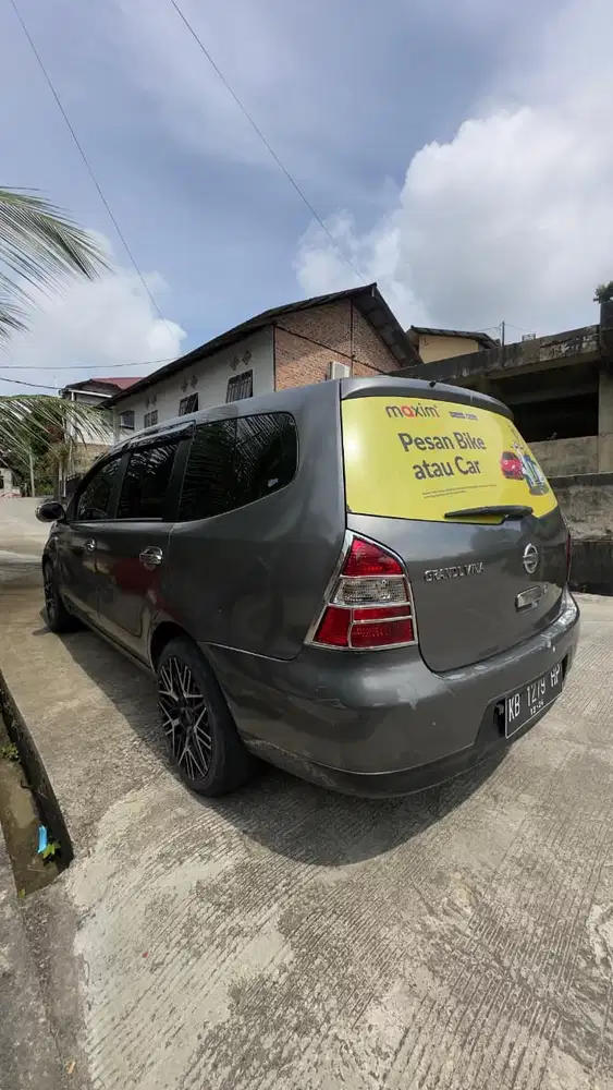 Nissan Grand livina 2014 Bensin