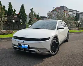 IONIQ 5 Signature Long Range White Istimewa
