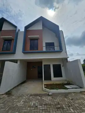 Cluster mewah akses mudah dekat lingkungan bisnis