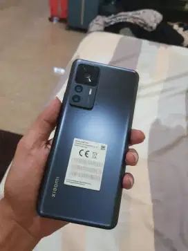 XIAOMI 12T 8/256 HP DUS AJA, MINUS GARIS 1 TIPIS ( UDH LAMAA )
