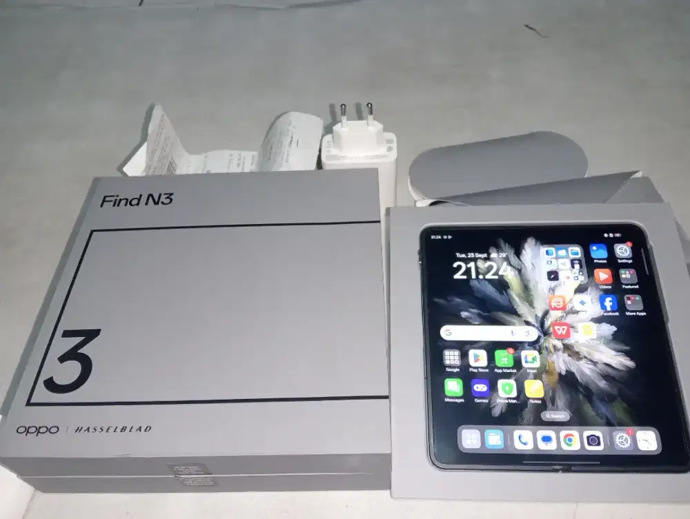 Oppo find N3 RAM 16/512GB Hitam Klasik