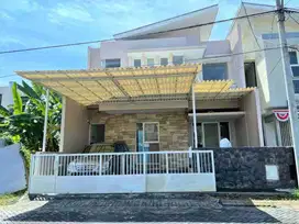Dijual Rumah 2 lantai Terawat, Bersih & Siap Huni Pantai Mentari