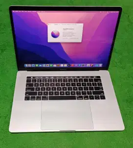 Apple MacBook Pro 2016 15inch i7 16/256 Silver Touchbar Dual VGA Murah
