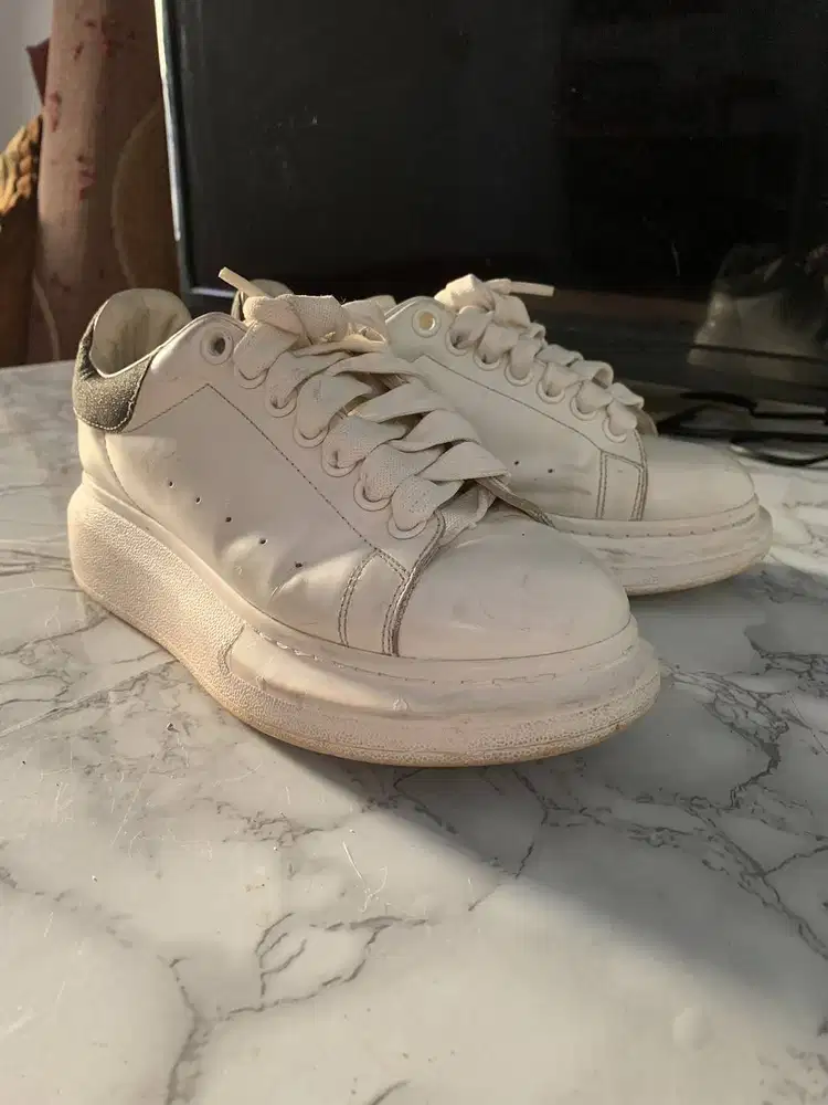 SEPATU SECOND ALEXANDER MCQUEEN