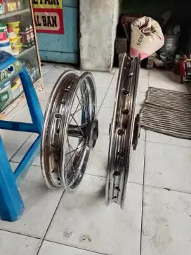 Velg motor crf copotan siap pakai