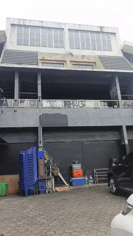 Disewakan Bangunan Ruko Gandeng 4 Lantai dekat Blok M   Bangunan 4 Lantai  Lokasi di Bulungan Jakarta Selatan