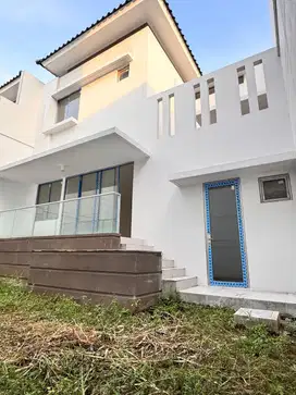 For Sale Rumah Brand New 3+1 KT di Golf Island Cluster Violin Hadap Selatan – 11,5 M