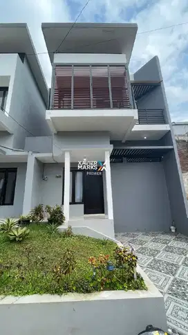Dijual Rumah Modern 2 Lantai Ala Villa View Gunung di Dau, Malang