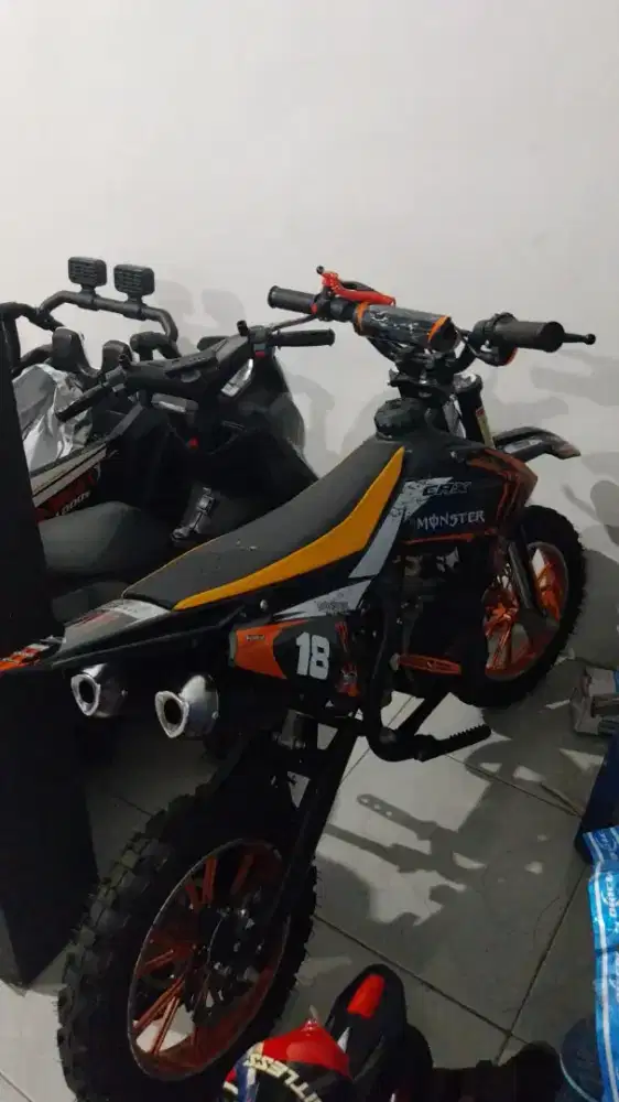 Motor trail anak,,kondisi mulus