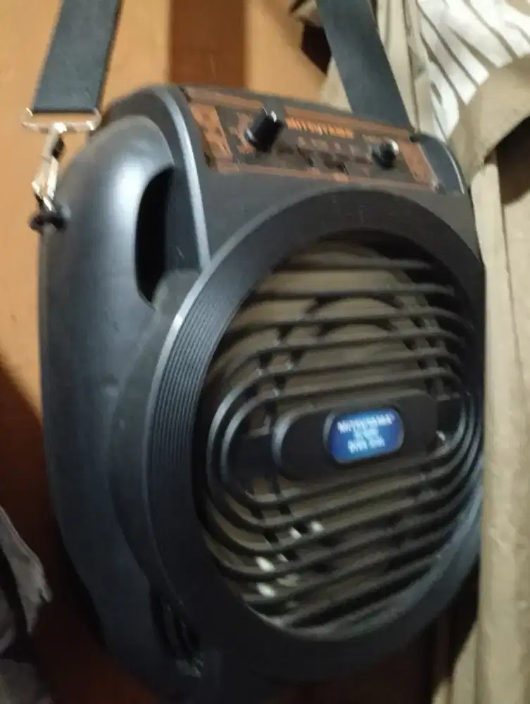 Audio sepiker aktif