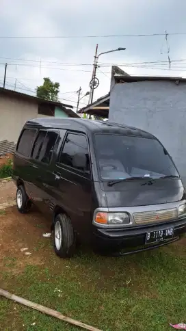 Mitsubishi minibus T120s
