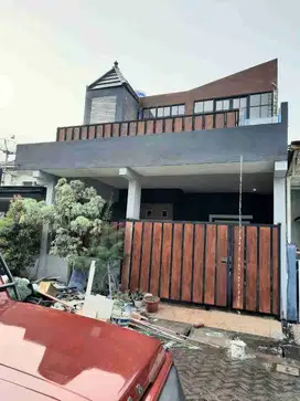 Dijual Rumah Siap Huni di Taman Rivera Regency, Medokan Ayu, Rungkut, Surabaya