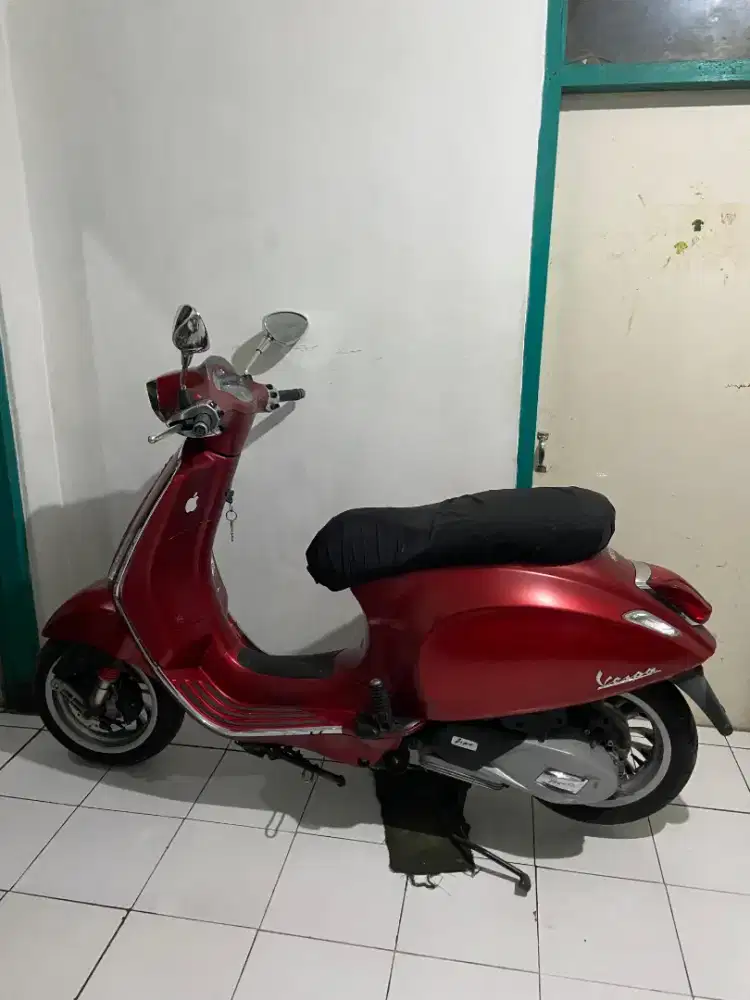 VESPA SPRINT iGET ABS MURAH